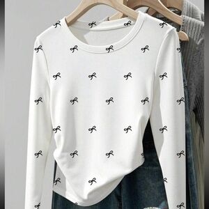 CC Boutique White Long-Sleeve Top with Black Bow Print